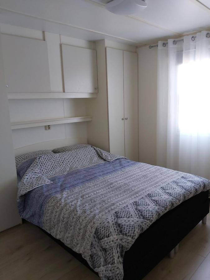 Bospareltjes Luxe Chalets Alleen Voor Recreatie โอสเตอร์ไวก์ ภายนอก รูปภาพ