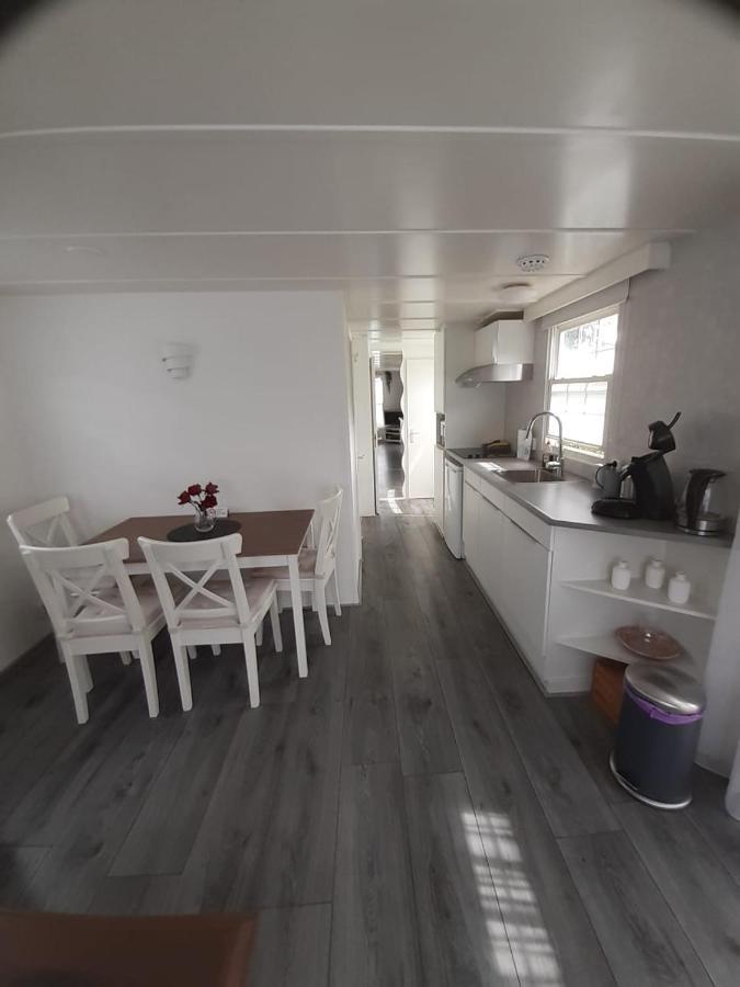 Bospareltjes Luxe Chalets Alleen Voor Recreatie โอสเตอร์ไวก์ ภายนอก รูปภาพ